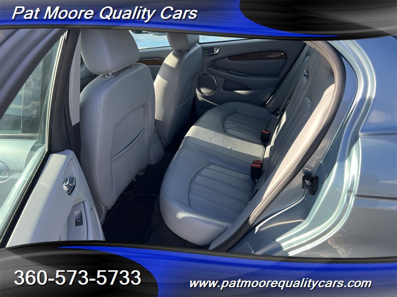 2004 Jaguar X-Type 3.0 AWD - Photo 10 - Vancouver, WA 98686