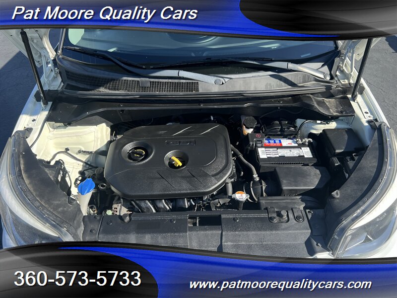2015 Kia Soul + - Photo 14 - Vancouver, WA 98686