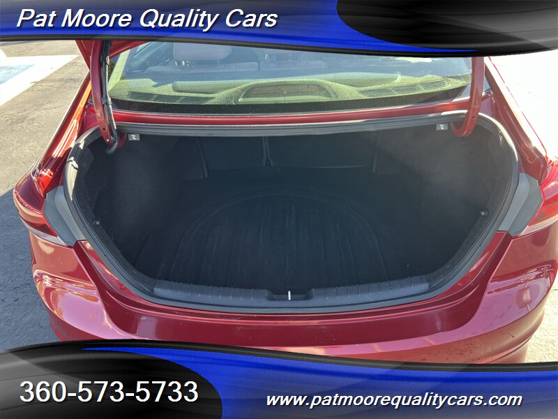 2017 Hyundai ELANTRA Limited - Photo 10 - Vancouver, WA 98686