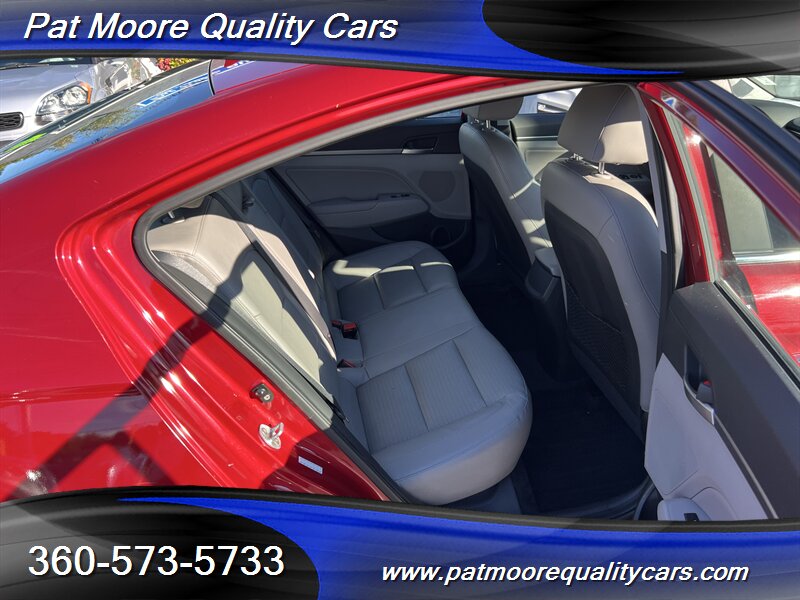 2017 Hyundai ELANTRA Limited - Photo 11 - Vancouver, WA 98686