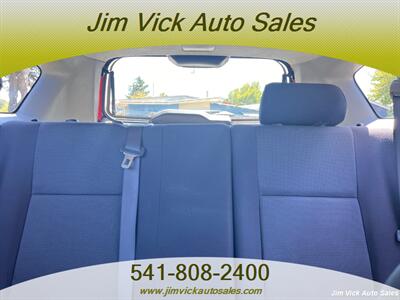 2005 Pontiac Vibe   - Photo 11 - North Bend, OR 97459