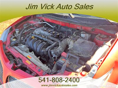 2005 Pontiac Vibe   - Photo 12 - North Bend, OR 97459