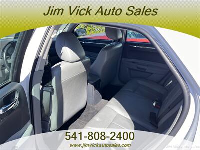 2006 Chrysler 300 Series Touring   - Photo 6 - North Bend, OR 97459