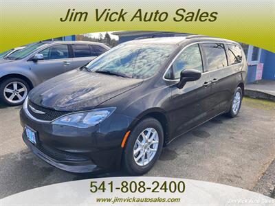 2021 Chrysler Voyager LXi - Photo 2 - North Bend, OR 97459