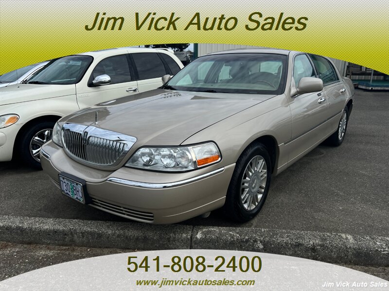 2008 Lincoln Town Car Signature Limited  