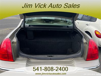 2008 Lincoln Town Car Signature Limited - Photo 14 - North Bend, OR 97459