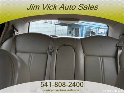 2008 Lincoln Town Car Signature Limited - Photo 11 - North Bend, OR 97459