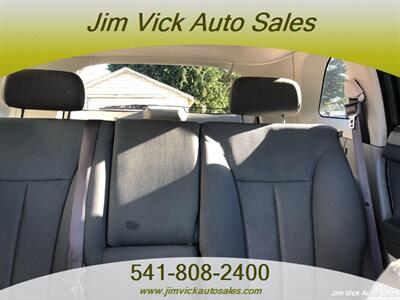 2007 Chrysler Pacifica   - Photo 11 - North Bend, OR 97459