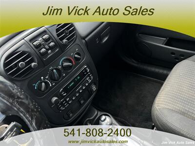 2005 Chrysler PT Cruiser Limited - Photo 10 - North Bend, OR 97459