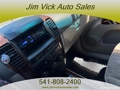 2006 Kia Sorento LX   - Photo 10 - North Bend, OR 97459