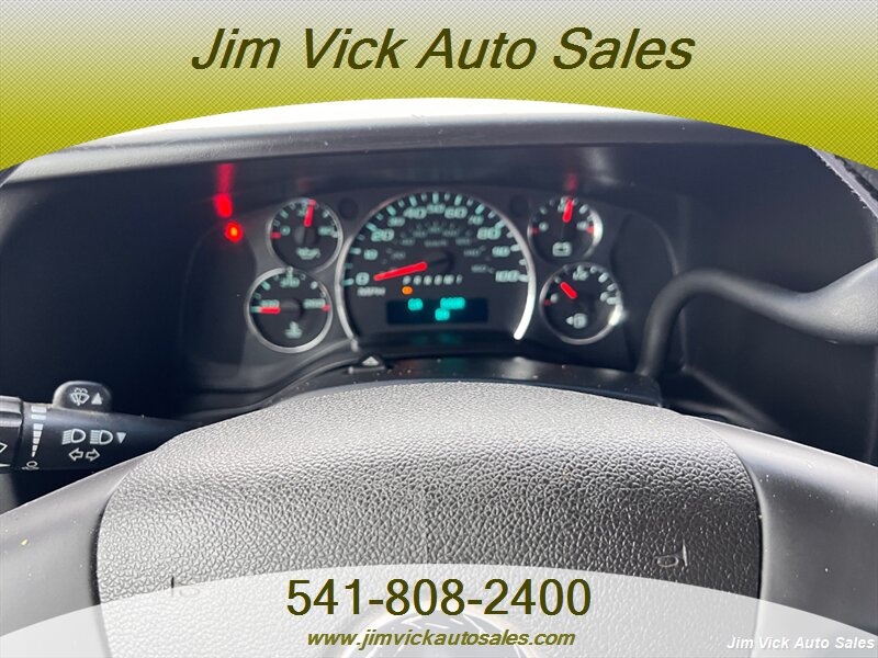2010 Chevrolet Express Cargo Work Van - Photo 6