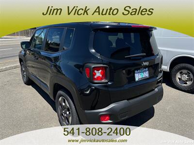 2017 Jeep Renegade Sport - Photo 3 - North Bend, OR 97459