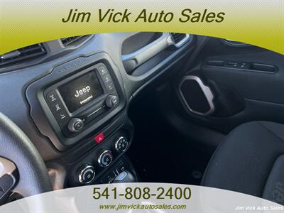 2017 Jeep Renegade Sport - Photo 14 - North Bend, OR 97459