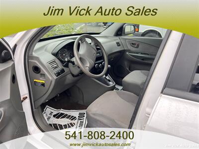 2006 Hyundai TUCSON GL   - Photo 5 - North Bend, OR 97459