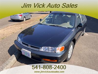 1996 Honda Accord EX   - Photo 1 - North Bend, OR 97459