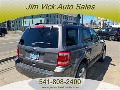2012 Ford Escape XLT - Photo 4 - North Bend, OR 97459