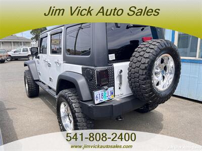 2015 Jeep Wrangler Sport   - Photo 11 - North Bend, OR 97459