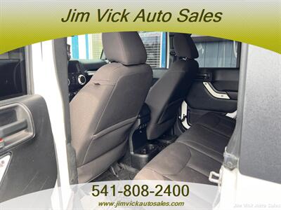 2015 Jeep Wrangler Sport   - Photo 13 - North Bend, OR 97459