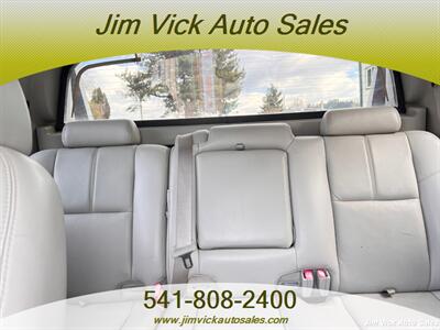 2007 Chevrolet Avalanche LTZ 1500 - Photo 11 - North Bend, OR 97459