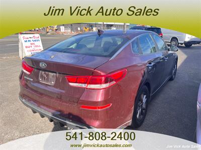 2020 Kia Optima LX   - Photo 3 - North Bend, OR 97459