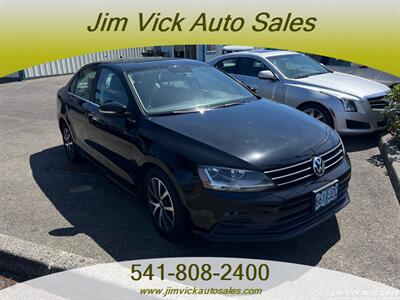 2017 Volkswagen Jetta 1.4T SE   - Photo 2 - North Bend, OR 97459