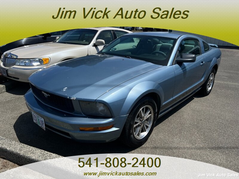 2005 Ford Mustang V6 Deluxe   - Photo 1 - North Bend, OR 97459