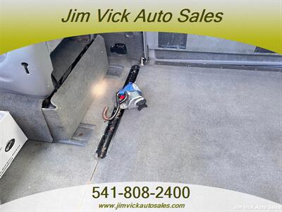 2004 Dodge Grand Caravan SE   - Photo 10 - North Bend, OR 97459