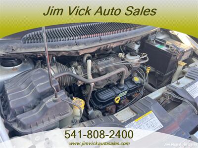 2004 Dodge Grand Caravan SE   - Photo 15 - North Bend, OR 97459