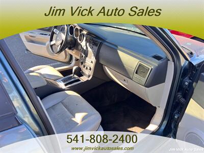 2005 Dodge Magnum RT   - Photo 7 - North Bend, OR 97459