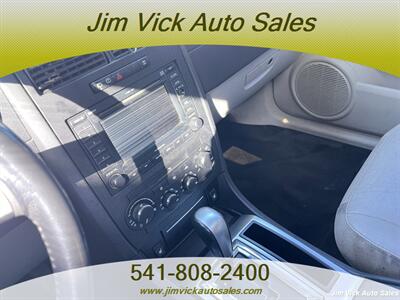 2005 Dodge Magnum RT   - Photo 10 - North Bend, OR 97459
