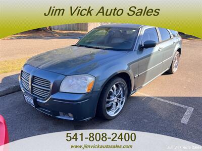 2005 Dodge Magnum RT   - Photo 1 - North Bend, OR 97459