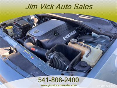 2005 Dodge Magnum RT   - Photo 13 - North Bend, OR 97459