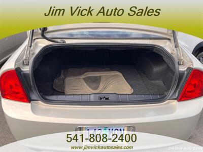 2010 Chevrolet Malibu LT   - Photo 14 - North Bend, OR 97459