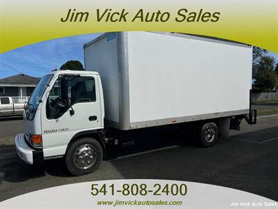 2003 Isuzu NQR   - Photo 1 - North Bend, OR 97459