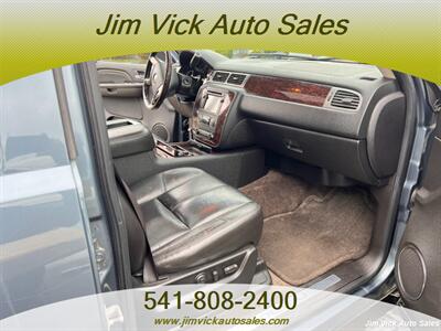 2008 GMC Yukon Denali - Photo 6 - North Bend, OR 97459