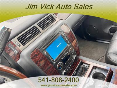 2008 GMC Yukon Denali - Photo 9 - North Bend, OR 97459