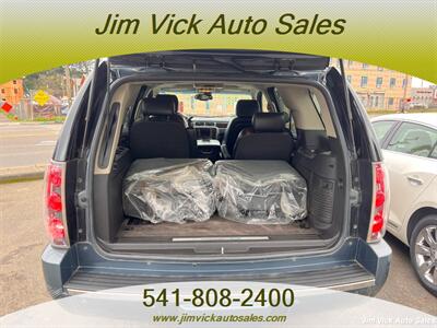 2008 GMC Yukon Denali - Photo 14 - North Bend, OR 97459