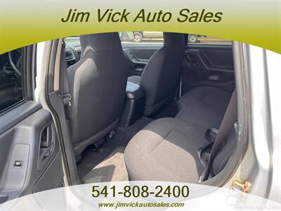 2004 Jeep Grand Cherokee Laredo   - Photo 6 - North Bend, OR 97459