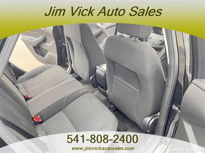 2018 Ford Focus SE - Photo 7 - North Bend, OR 97459