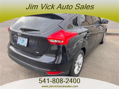 2018 Ford Focus SE - Photo 3 - North Bend, OR 97459