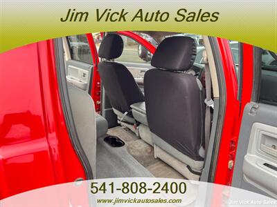 2005 Dodge Dakota SLT   - Photo 10 - North Bend, OR 97459