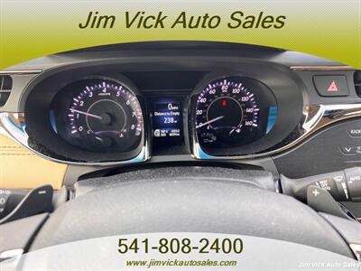 2013 Toyota Avalon Limited - Photo 9 - North Bend, OR 97459