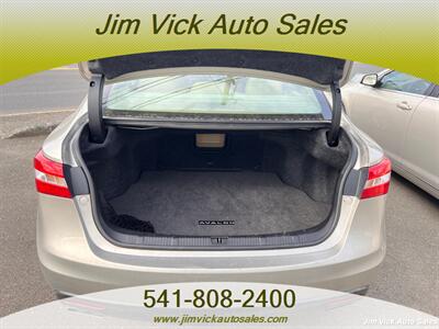 2013 Toyota Avalon Limited - Photo 14 - North Bend, OR 97459