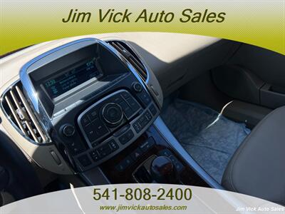 2010 Buick LaCrosse CXL   - Photo 10 - North Bend, OR 97459