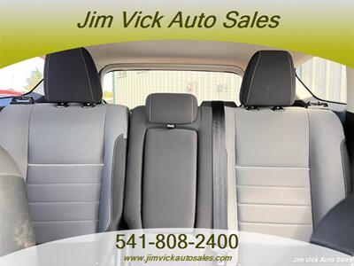 2013 Ford Escape SE   - Photo 11 - North Bend, OR 97459