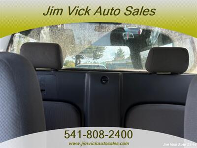 2005 Nissan Frontier XE - Photo 10 - North Bend, OR 97459
