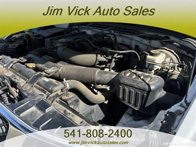 2005 Nissan Frontier XE - Photo 11 - North Bend, OR 97459