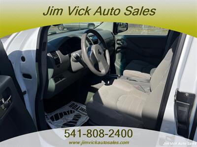 2005 Nissan Frontier XE - Photo 5 - North Bend, OR 97459