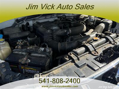 2005 Nissan Frontier XE - Photo 12 - North Bend, OR 97459