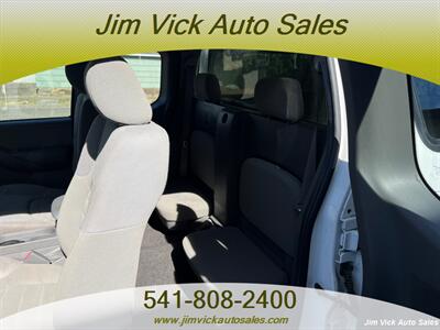 2005 Nissan Frontier XE - Photo 6 - North Bend, OR 97459